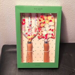 NWT Kate Spade - Floral Dot Metal And Wood Garden Tool Set
